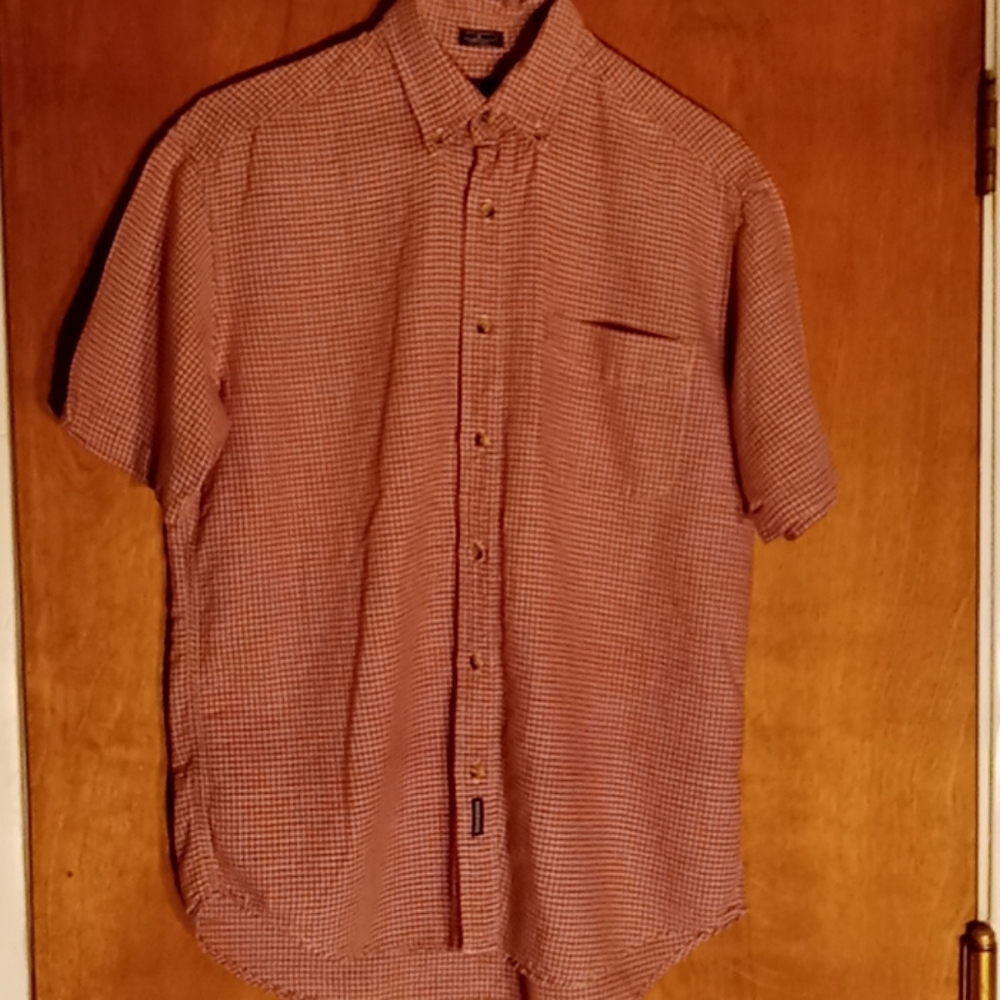 Dockers Men's Red Plaid Button Up Shirt Med